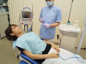 安心・快適な歯科治療 その１　～静脈内鎮静法～